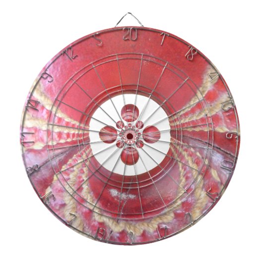 ピッチ万華鏡のように千変万化するパターン:クリケットボールThe Game'sハート ダーツボード (正面)