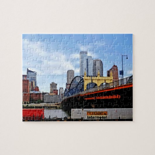 ピッツバーグPA - Train By Smithfield St Bridge ジグソーパズル (横)