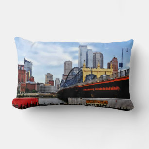 ピッツバーグPA - Train By Smithfield St Bridge ランバークッション