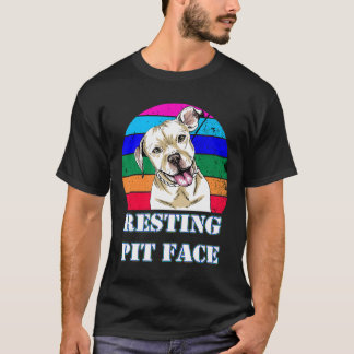 ピットブルテリアの犬 眠そうな顔が面白い犬 ピットブル Tシャツ