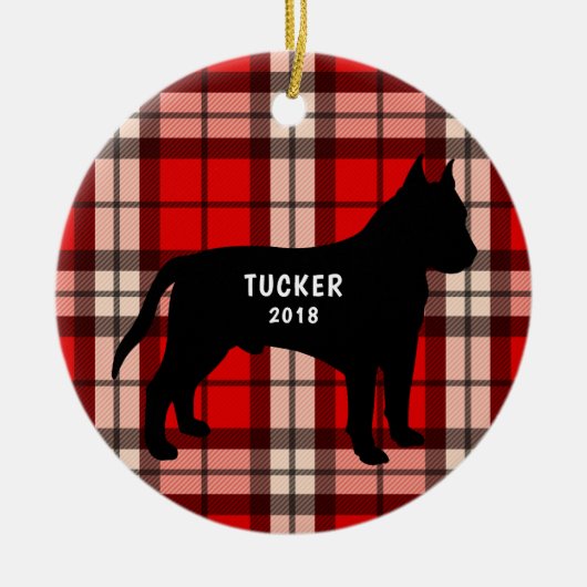 ピット・ブルの赤く黒い格子縞のクリスマスのオーナメント セラミックオーナメント (正面)