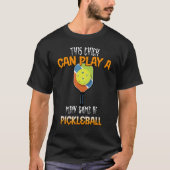 ピッ遊クボール皮肉なジョークの平均ゲームができる Tシャツ (正面)