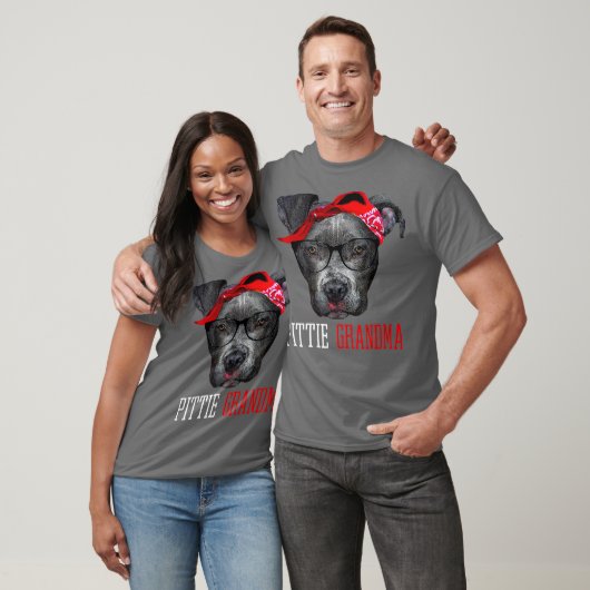 ピティーおばあちゃん グラニー ピットブル 犬好きな人のギフト Tシャツ (ユニセックス)