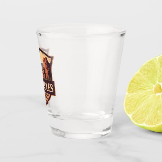 ピナクルズナショナルパークイラストレーショントラベルアート ショットグラス (右)