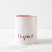 ピモダンッエレガントク市松模様にタイポグラフィ名シック ツートーンマグカップ (中央)