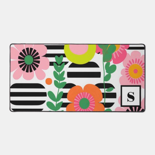 ピモダンッ名門私立校風のクカラフルフローラ文字 デスクマット (正面)