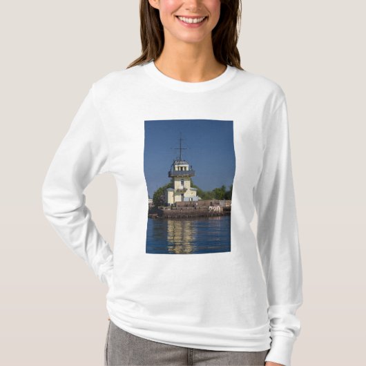 ピョートル大帝の海軍要塞の町 Tシャツ (正面)