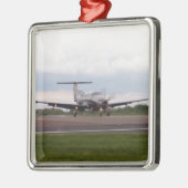 ピラタスPC 12 メタルオーナメント (左)