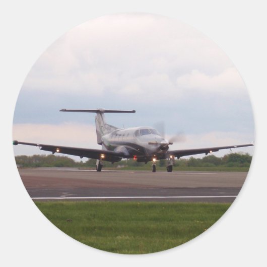 ピラタスPC 12 ラウンドシール (正面)