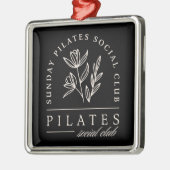 ピラティス愛好家ソーシャルクラブブラック メタルオーナメント (左)