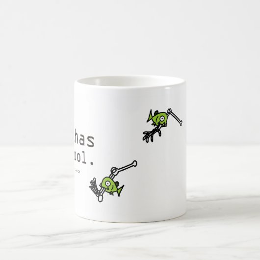 ピラニアはクールです。 (マグのデザインのまわりの覆い) コーヒーマグカップ (中央)