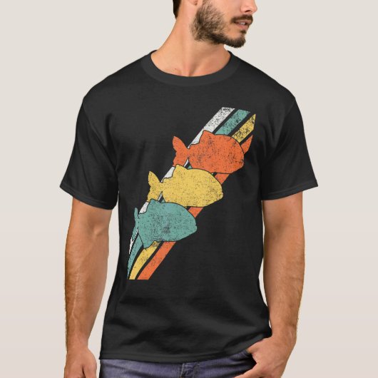 ピラニア釣り漁師 Tシャツ (正面)