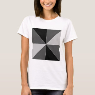ピラミッドのデザイン Tシャツ