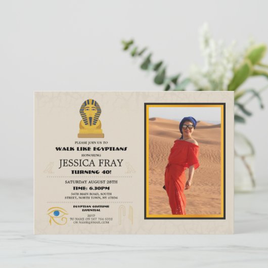 ピラミッドの誕生会の写真のエジプトのエジプトの金ゴールド 招待状 (スタンド正面)