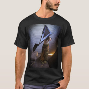 ピラミッドの頭部 Tシャツ
