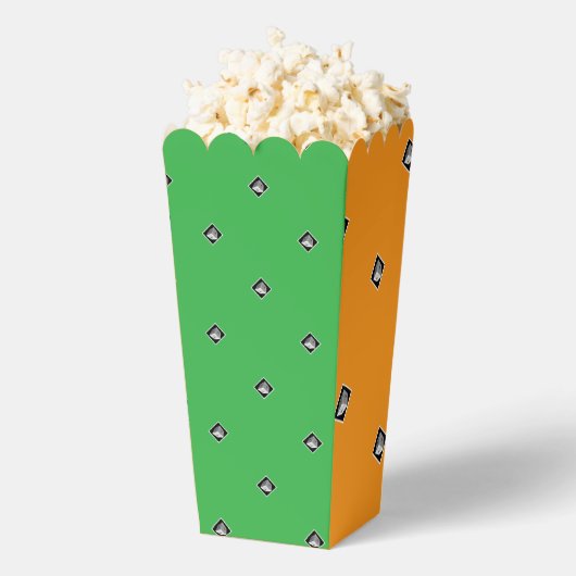 ピラミッド型キューブ繰り返しオレンジ+緑 フェイバーボックス (はじけた状態)