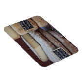 ピレネーの典型的なチーズ マグネット (右側)