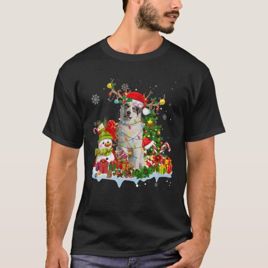 ピレネー素晴らしサンタハットトナカイのクリスマスライト Tシャツ (正面)