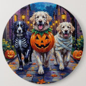 ピレネー素晴らしズのトリックまたは治療ハロウィーンの衣装 缶バッジ (正面)