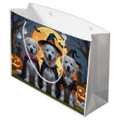 ピレネー素晴らしドッグスパンプキンハロウィンおもしろい ラージペーパーバッグ (裏面アングル)