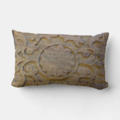 ピローテクスチャチークウッドスクロールデザイン ランバークッション (裏面)