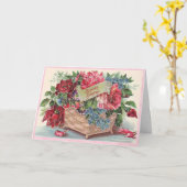 ピンかわいらしビクトリアンク&レッドローズバスケット誕生日 カード (黄色い花)