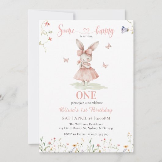 ピンクいくつかのバニーは1つの女の子の最初の誕生日を回している 招待状 (正面)