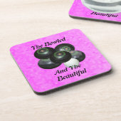 ピンクおもしろいの芝生のボウルが水に浸ったデザイン コースター (左側)