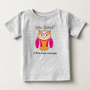 ピンクおもしろいフクロウ「誰がトート?」 キッズTシャツ ベビーTシャツ
