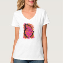 ピンクおよびオレンジTシャツの蝶