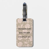 ピンクおよびブラウンの花柄パターン ラゲッジタグ (裏面縦)