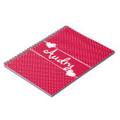 ピンクおよび白人の水玉模様のバレンタインでかわいらしい ノートブック (左側)