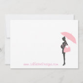 ピンクおよび紫色のシルエットのベビーは振りかけます 招待状 (裏面)