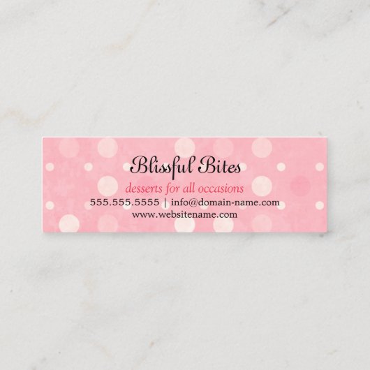 ピンクおよび緑のケーキのポップの幸せなキンセアニェラのラベル スキニー名刺 (裏面)