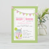 ピンクおよび緑のレモネード及びライムの一口はおよび見ます 招待状 (スタンド正面)