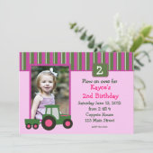 ピンクおよび緑の女の子のトラクターの誕生日の招待 招待状 (スタンド正面)