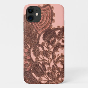 ピンクおよび金ゴールドのペイズリー iPhone 11 ケース