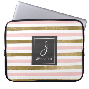 ピンクおよび金ゴールドホイルのストライプのエレガントなモノグラム ラップトップスリーブ