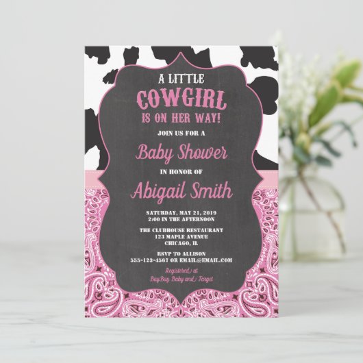 ピンクおよび黒い女性のカーボーイのベビーシャワーの女の子 招待状 (スタンド正面)
