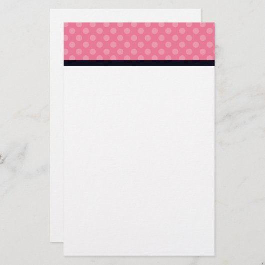 ピンクおよび黒い水玉模様のカスタムの文房具 便箋 (正面/裏面)