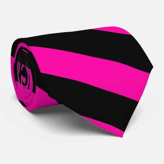 ピンクおよび黒のストライプのな首のタイ ネクタイ (ロール)