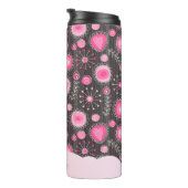 ピンクお洒落の灰色のハートと花のフローラ名 タンブラー (回転右)