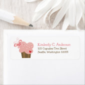 ピンクお洒落カップケーキバタフライガール誕生日 ラベル (インサイチュ)