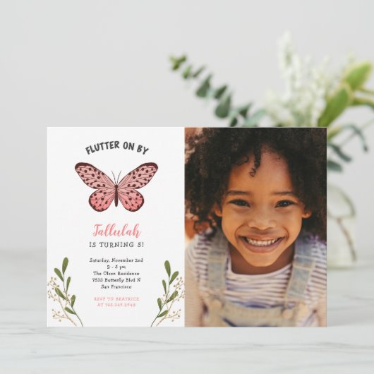 ピンクお洒落バタフライガールバースデーパーティーの写真 招待状 (スタンド正面)