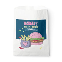 ピンクお洒落バーガーとフライスの誕生日パーティー