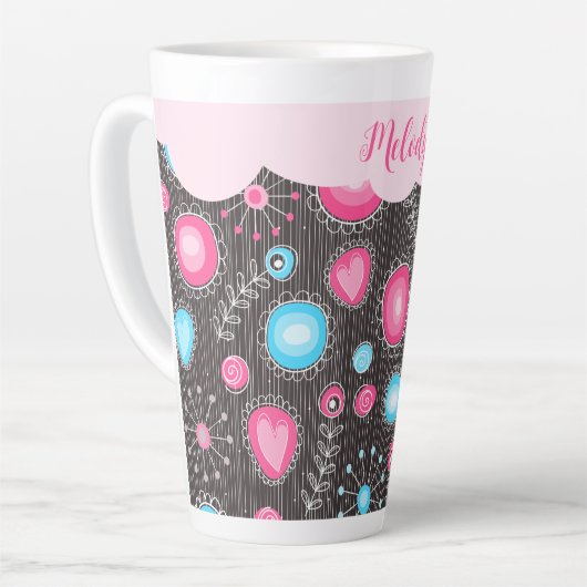 ピンクお洒落ブルーハートと花フローラ名 カフェラテマグ (左アングル)