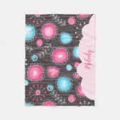 ピンクお洒落ブルーハートと花フローラ名 フリースブランケット (正面)