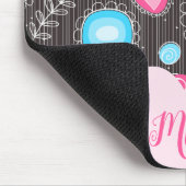 ピンクお洒落ブルーハートと花フローラ名 マウスパッド (コーナー)