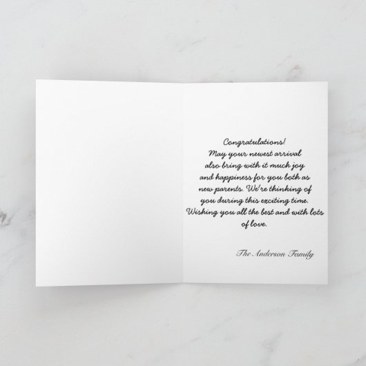 ピンクお祝いおよび黄色い新生児の女の子 カード (内部)