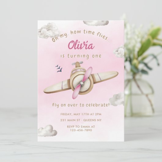ピンクかわいい飛行機ああ私のタイムフライガール誕生日 招待状 (スタンド正面)